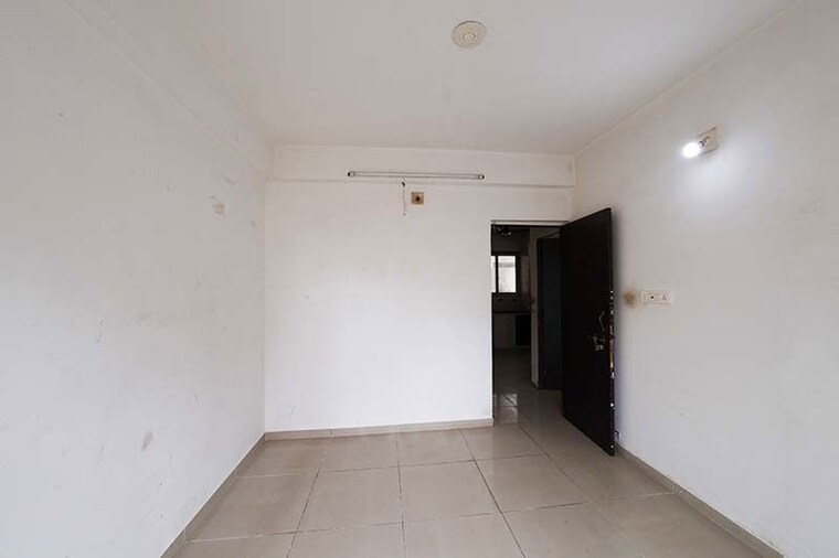 Room, sargasan 2 Bedroom 125 Sq.Yd. Apartment In Sargasan Gandhinagar 10518993