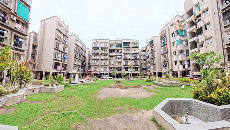 Exterior View, sargasan 2 Bedroom 125 Sq.Yd. Apartment In Sargasan Gandhinagar 10518993