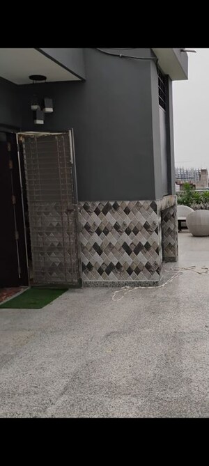 Living Room in 2 BHK Independent House at RWA Apartments Sector 30, Sector 30 – for Rent