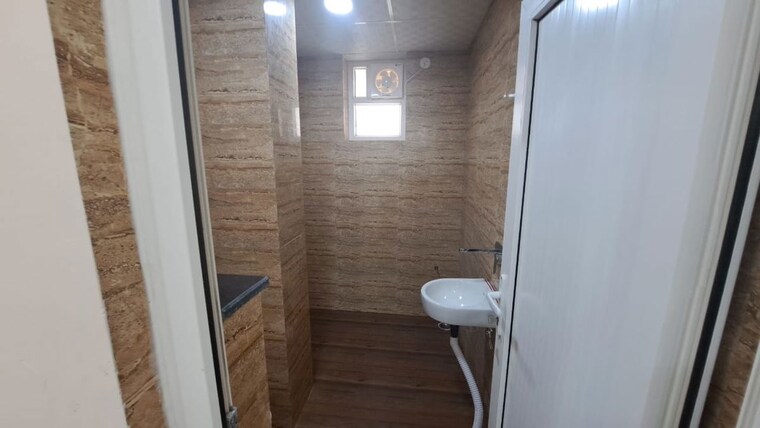 Bathroom, dwarka 3 Bedroom 1900 Sq.Ft. Apartment In Dwarka Delhi 10519039