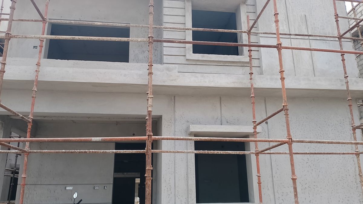 5 BHK + Servant Room,Study Room,Extra Room,Store Room 4280 Sq.Ft. Villa in Hallmark County