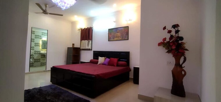 Bedroom, greater kailash i 2 Bedroom 200 Sq.Yd. Builder Floor In Greater Kailash I Delhi 10519060