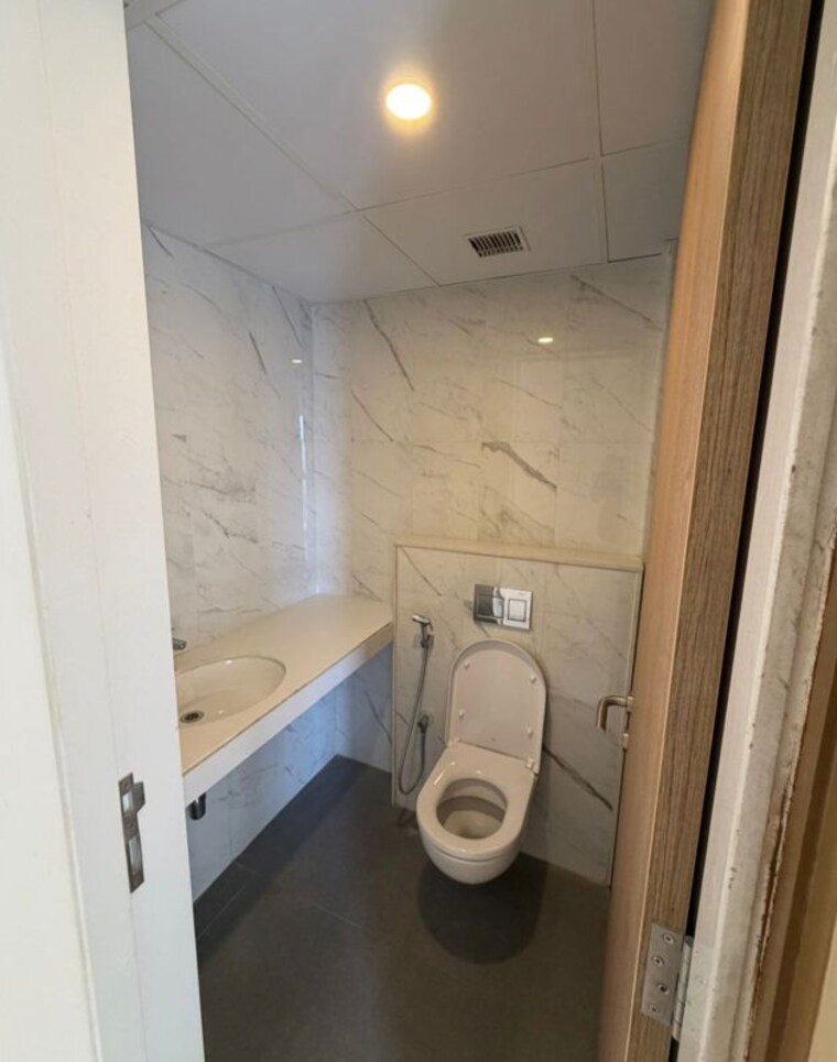 Bathroom, lodha-casa-supremo 2 Bedroom 590 Sq.Ft. Apartment In Mira Road East Thane 10519071