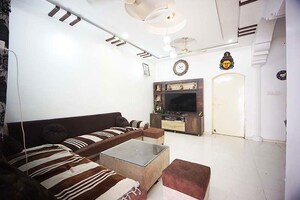 Furnished Amenities in 4 BHK Independent House at Chandkheda – for Sale
