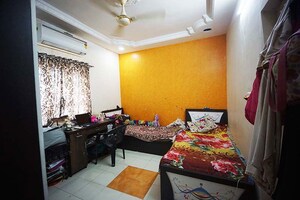 Bedroom in 4 BHK Independent House at Chandkheda – for Sale
