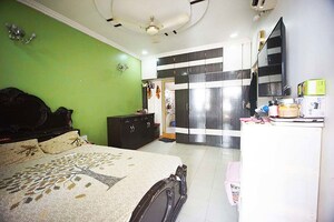 Team Area in 4 BHK Independent House at Chandkheda – for Sale