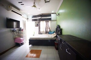 Kitchen in 4 BHK Independent House at Chandkheda – for Sale