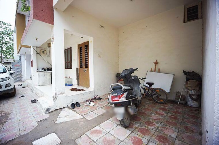  Parking, chandkheda 4 Bedroom 218 Sq.Yd. Independent House In Chandkheda Ahmedabad 10519077