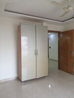3 BHK + Prayer Room,Servant Room,Study Room 180 Sq.Yd. Builder Floor in BPTP District Phase 2