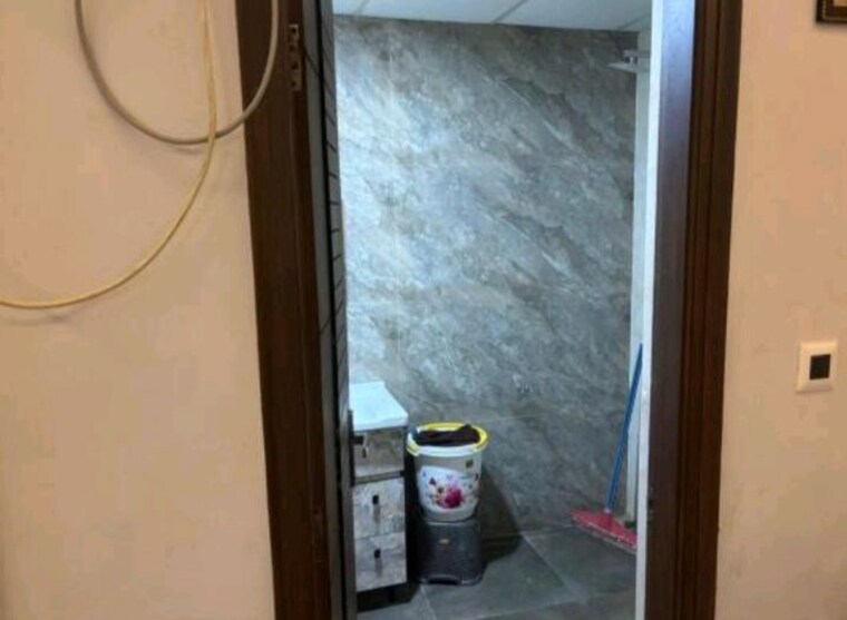 Bathroom, rps-palm-drive 3 Bedroom 125 Sq.Yd. Builder Floor In Sector 88 Faridabad 10519110