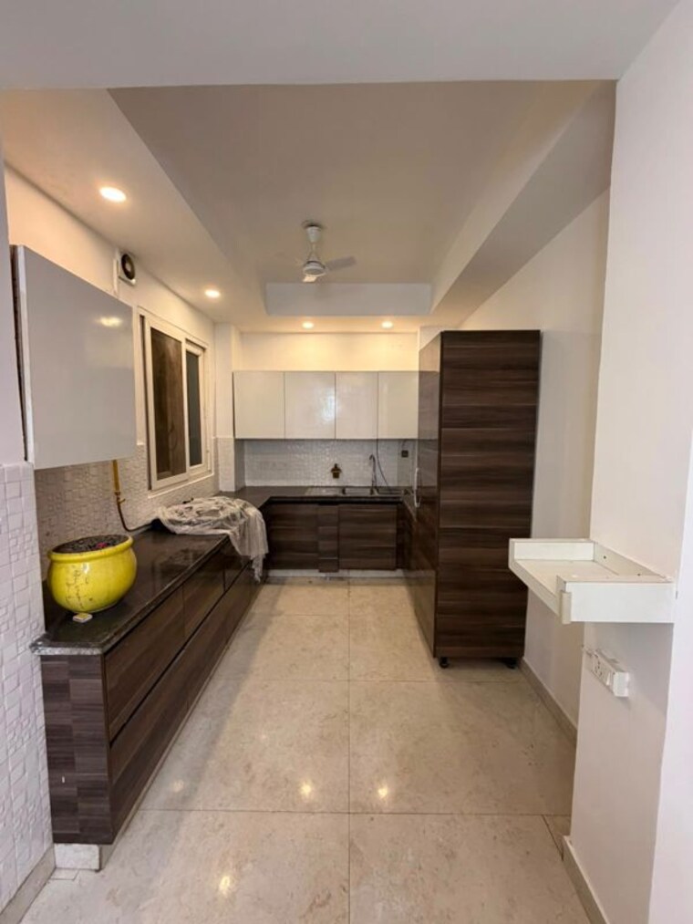 Kitchen, saket 3 Bedroom 12000 Sq.Ft. Builder Floor In Saket Delhi 10514865
