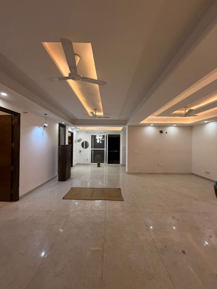 Living Room, saket 3 Bedroom 12000 Sq.Ft. Builder Floor In Saket Delhi 10514865