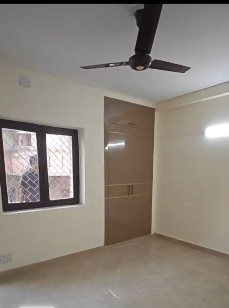Room, lajpat nagar ii 2 Bedroom 900 Sq.Ft. Builder Floor In Lajpat Nagar ii Delhi 10519131