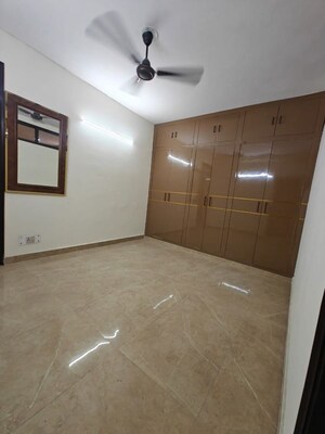 Room in 2 BHK Builder Floor at Lajpat Nagar ii – for Sale