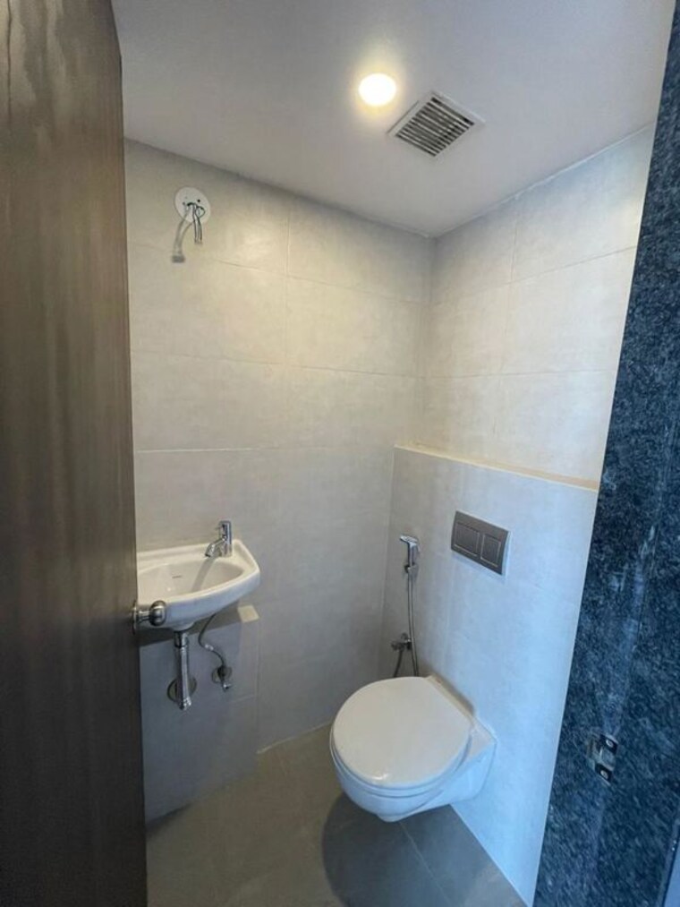Bathroom, lodha-crown-quality-homes 1 Bedroom 320 Sq.Ft. Apartment In Majiwada Thane 10519156