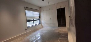 Room in 3 BHK Builder Floor at Sector 21 – for Rent
