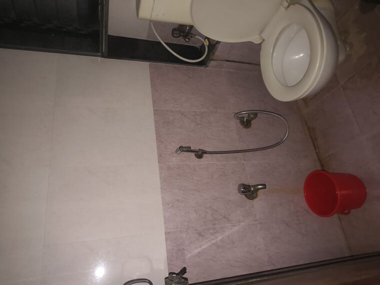 Bathroom, kalpataru-srishti 1 RK 470 Sq.Ft. Apartment In Mira Road Thane 10519155
