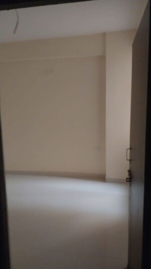 Room in 2 BHK Apartment at Mehak Jeevan, Raj Nagar Extension – for Sale