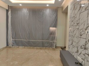 Bathroom in 3 BHK Builder Floor at Sector 21 – for Rent