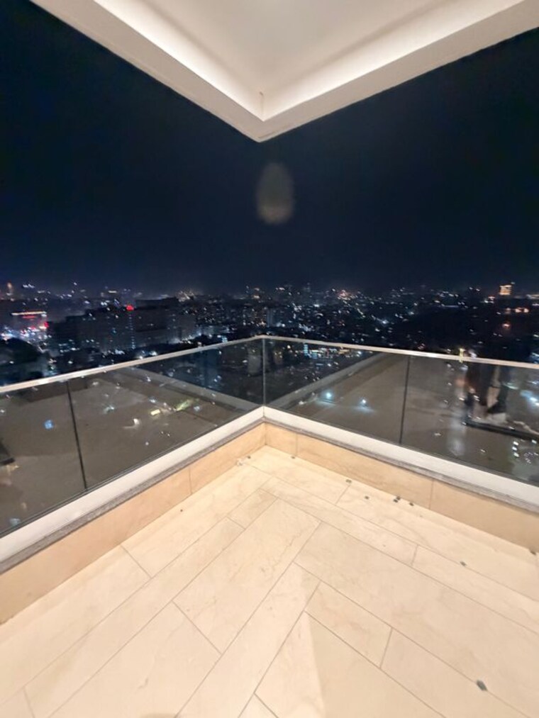 Balcony, central-park-bellavista-towers Studio 1300 Sq.Ft. Apartment In Sector 48 Gurgaon 10519185