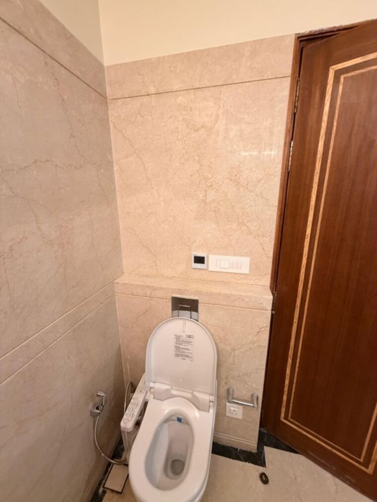 Bathroom, central-park-bellavista-towers Studio 1300 Sq.Ft. Apartment In Sector 48 Gurgaon 10519185