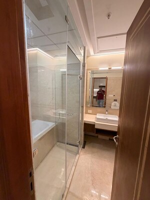 Bathroom in Studio Apartment at Central Park Bellavista Towers, Sector 48 – for Rent