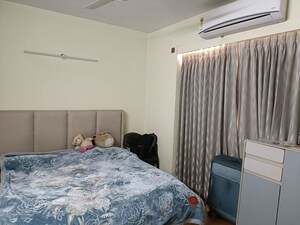 Bedroom in 3 BHK Builder Floor at Sector 22 – for Rent