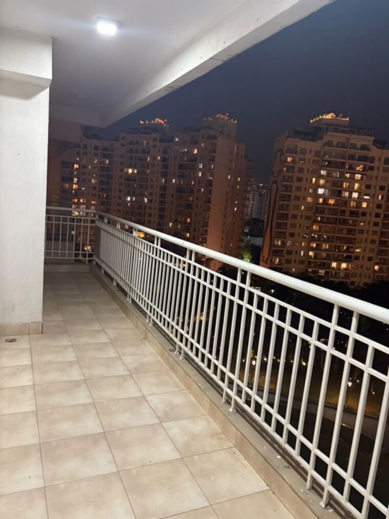 Balcony, central-park-resorts 3 Bedroom 2100 Sq.Ft. Apartment In Sector 48 Gurgaon 10519208
