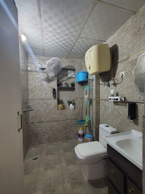 Bathroom in 4 BHK Apartment at ACE Platinum, Zeta I Greater Noida – for Rent