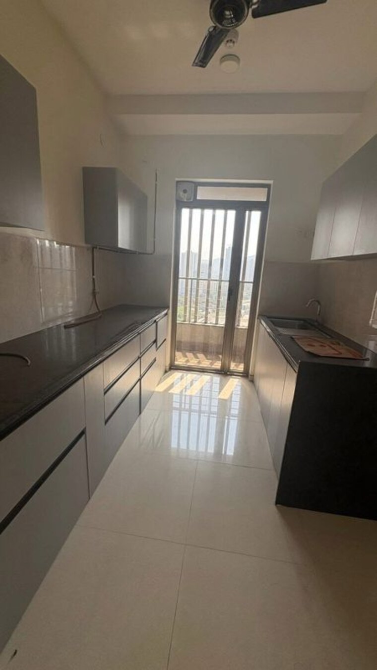Kitchen, kalpataru-paramount-b 2 Bedroom 515 Sq.Ft. Apartment In Kapur Bawdi Thane 10519235
