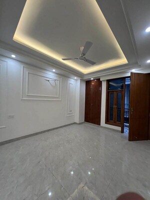2 BHK Builder Floor For Sale in Saket