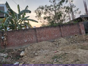  Plot For Sale in DLF Centre Point, Sector 11