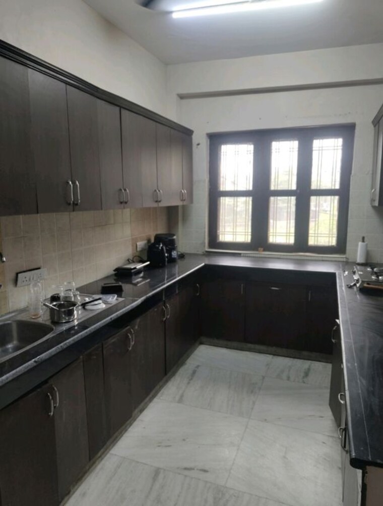 Kitchen, sector 46 6+ Bedroom 200 Sq.Mt. Independent House In Sector 46 Noida 10519285