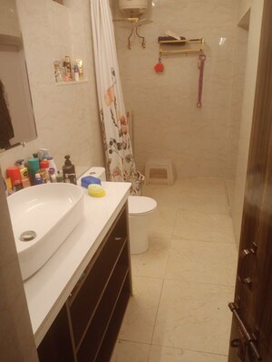 Bathroom in 3 BHK Builder Floor at Sukhdev Vihar – for Sale