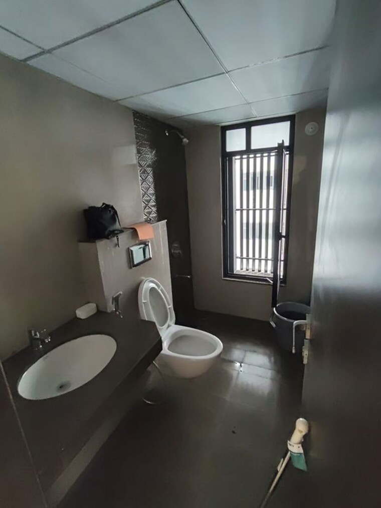 Bathroom, duville-riverdale-grove 2 Bedroom 800 Sq.Ft. Apartment In Kharadi Pune 10519295