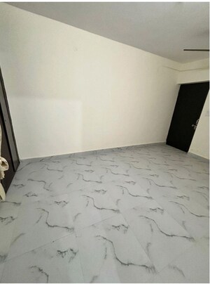 Room in 2 BHK Builder Floor at Sector 20 – for Rent