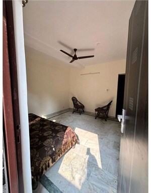 Bathroom in 2 BHK Builder Floor at Sector 20 – for Rent