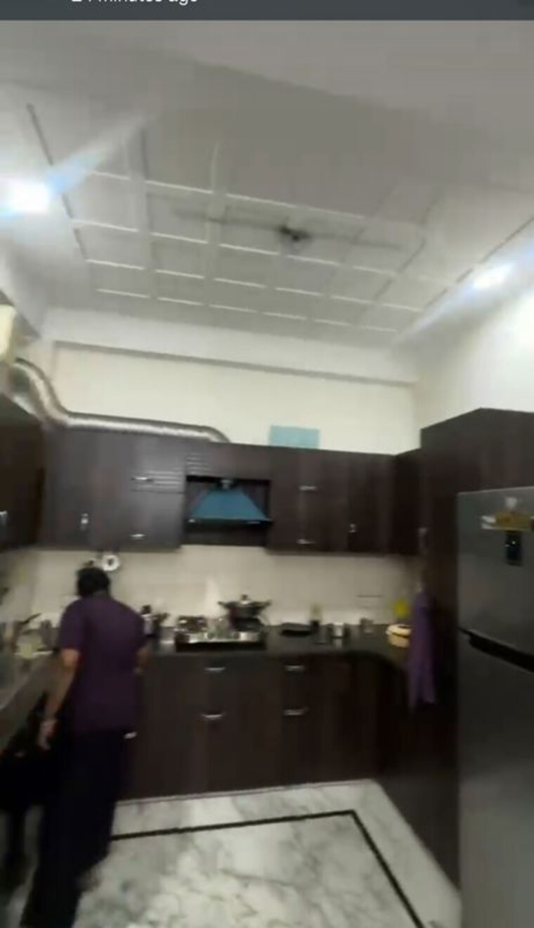 Kitchen, sector 7 3 Bedroom 1950 Sq.Ft. Builder Floor In Sector 7 Gurgaon 10519321
