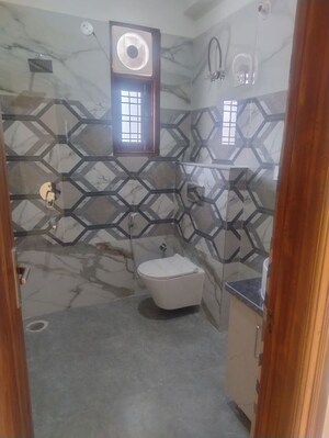 Bathroom in 2 BHK Builder Floor at Sector 7 – for Rent