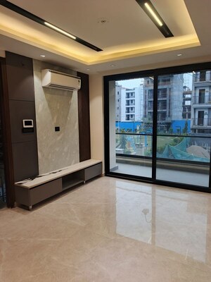 Room in 3 BHK Apartment at Anant Raj Ashok Estate, Sector 63a – for Rent