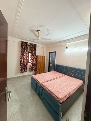 Bedroom in 1 BHK Builder Floor at Saket – for Rent