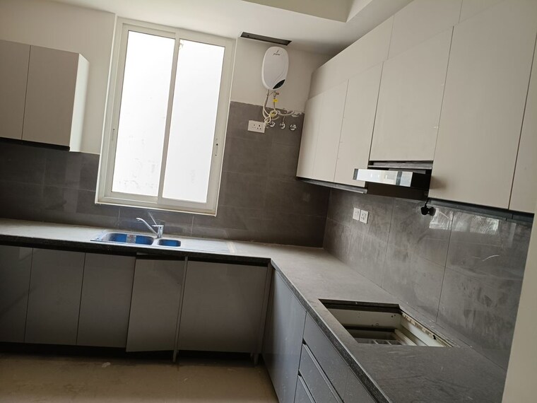 Kitchen, adani-samsara 3 Bedroom 300 Sq.Yd. Builder Floor In Sector 60 Gurgaon 10519334