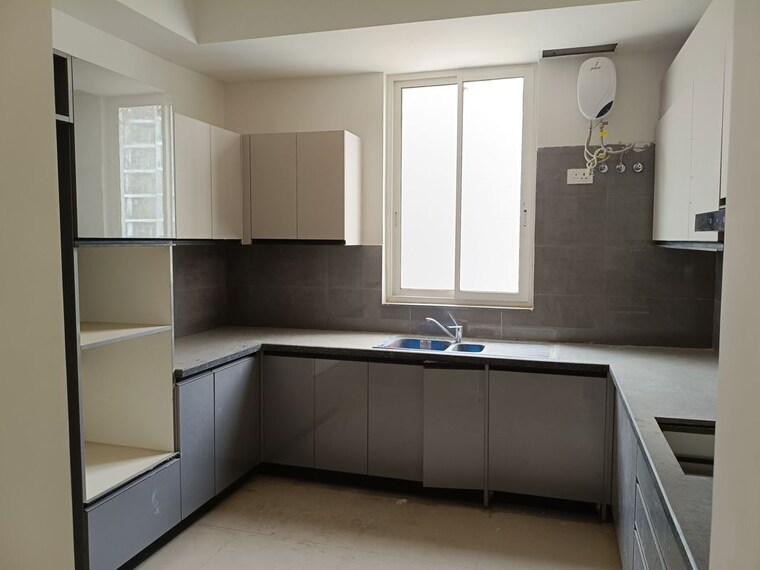 Kitchen, adani-samsara 3 Bedroom 300 Sq.Yd. Builder Floor In Sector 60 Gurgaon 10519334