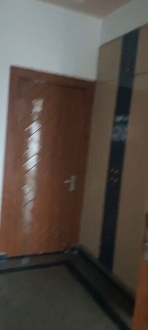 Furnished Amenities in 1 BHK Builder Floor at Mu 1 Greater Noida – for Rent