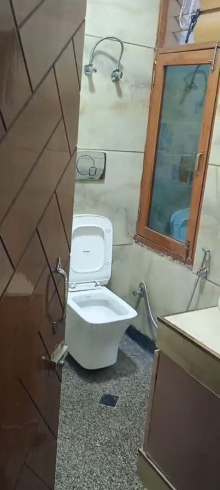 Bathroom, mu 1 greater noida 1 Bedroom 800 Sq.Ft. Builder Floor In Mu 1 Greater Noida Greater Noida 10519363