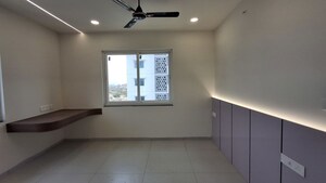 Room in 3.5 BHK Apartment at Sumadhura Olumpus, Nanakramguda – for Rent