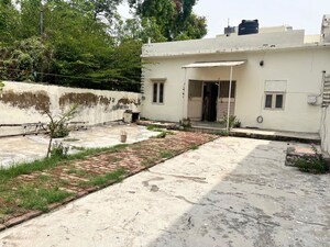 1.5 BHK Villa – Exterior View View at Sector 30 - for Rent