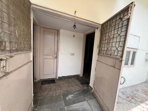 Building Lobby in 1.5 BHK Villa at Sector 30 – for Rent