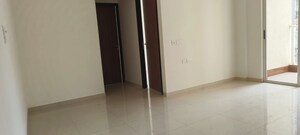 Room in 2 BHK Apartment at Lodha Amara, Kolshet Road – for Rent