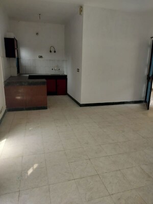 Room in 1.5 BHK Villa at Sector 37 – for Rent